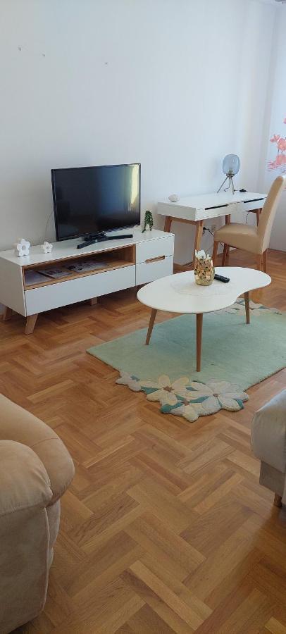 Apartment Meli Varaždin Buitenkant foto